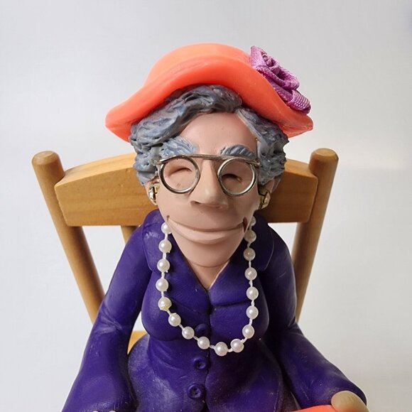 Diana Manning Limited Edition Shelf Sitter Old Church Lady Purple Dress Pearls - Picture 3 of 13